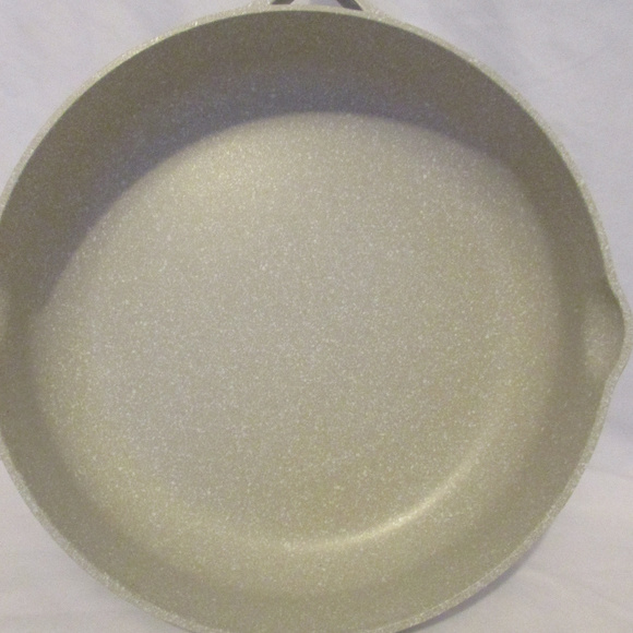 Masterclass Premium Cookware Collection Skillet Wh - Picture 8 of 8